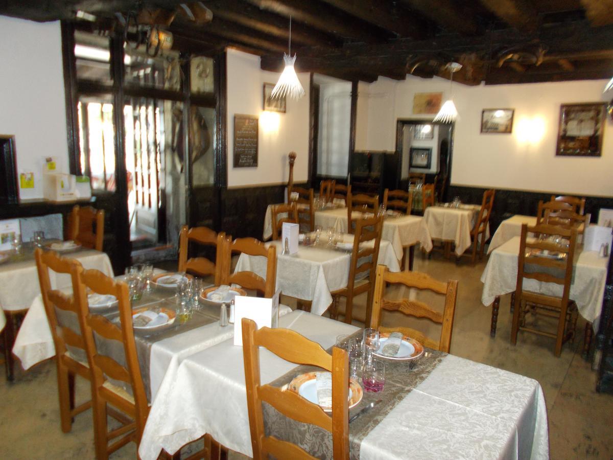 Hotel Logis Restaurant La Chaumiere